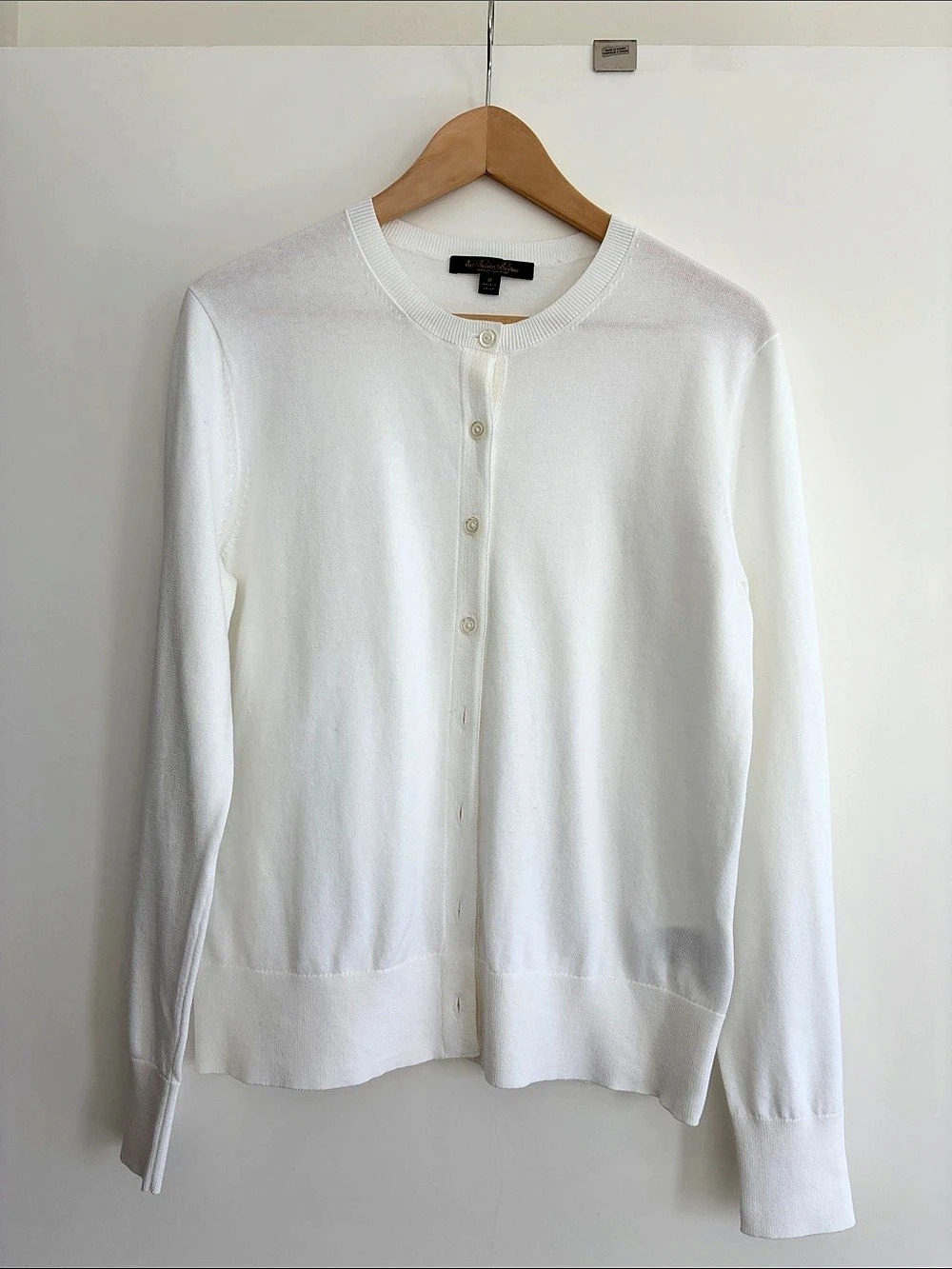 Brooks Brothers Supima Cotton Cardigan in White - Size Medium